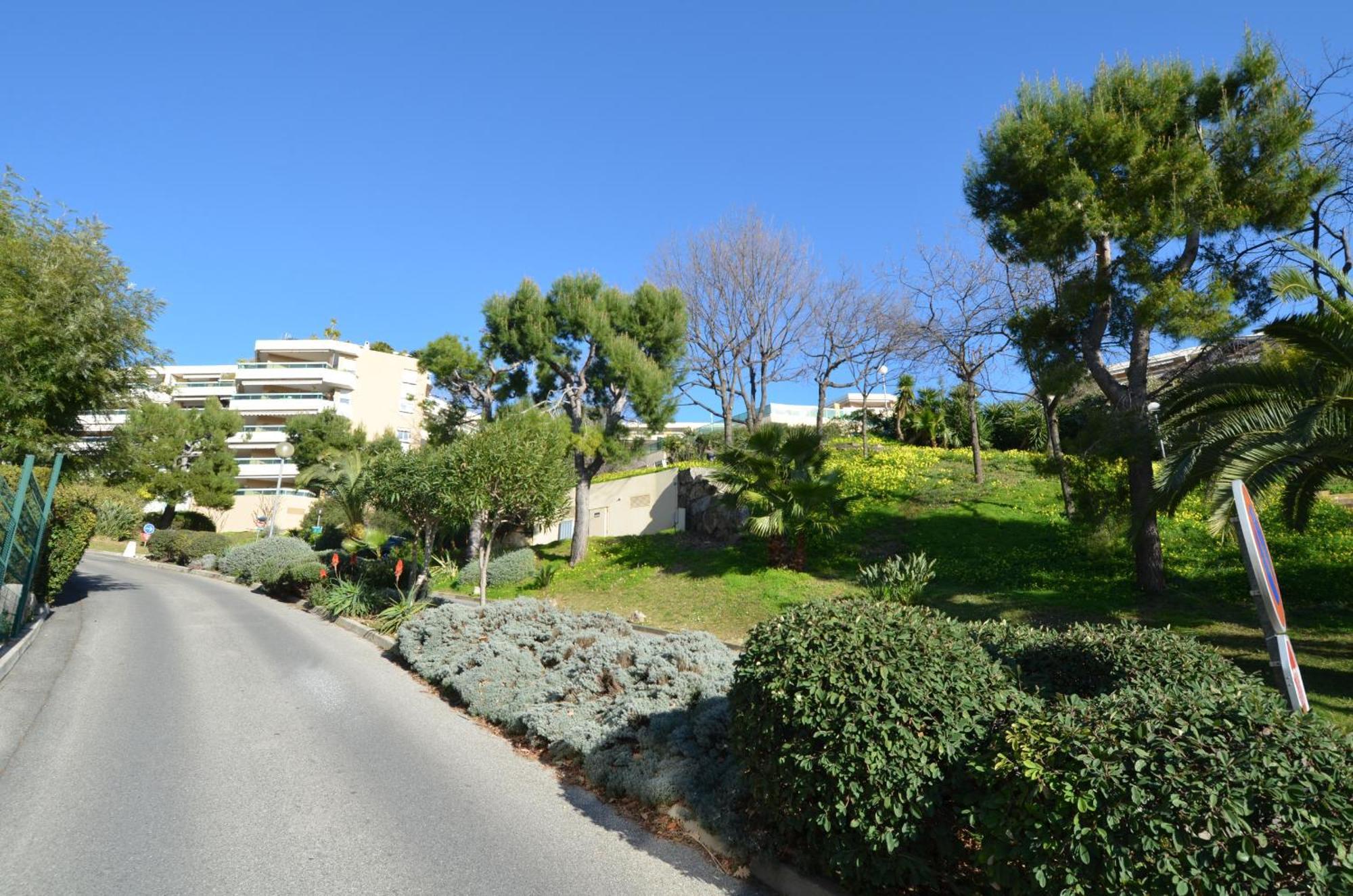Plein Ciel - Appartement 5 Personnes Avec Piscine Sur La Corniche Fleurie A Nice Exteriér fotografie