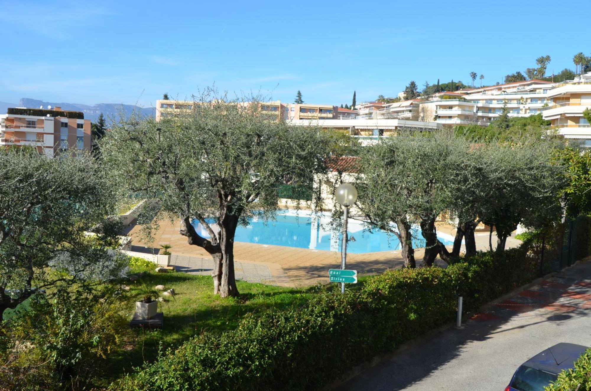 Plein Ciel - Appartement 5 Personnes Avec Piscine Sur La Corniche Fleurie A Nice Exteriér fotografie